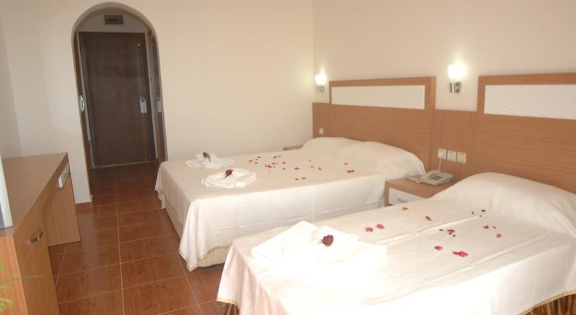 Ideal Beach Hotel Kargıcak Extérieur photo
